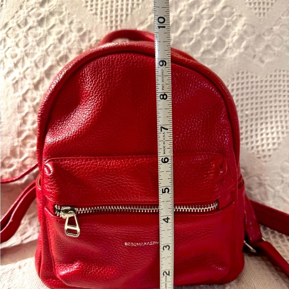 BCBGMaxAzaria Red Adjustable Backpack Purse Made in Italy Good Condition - Picture 3 of 16